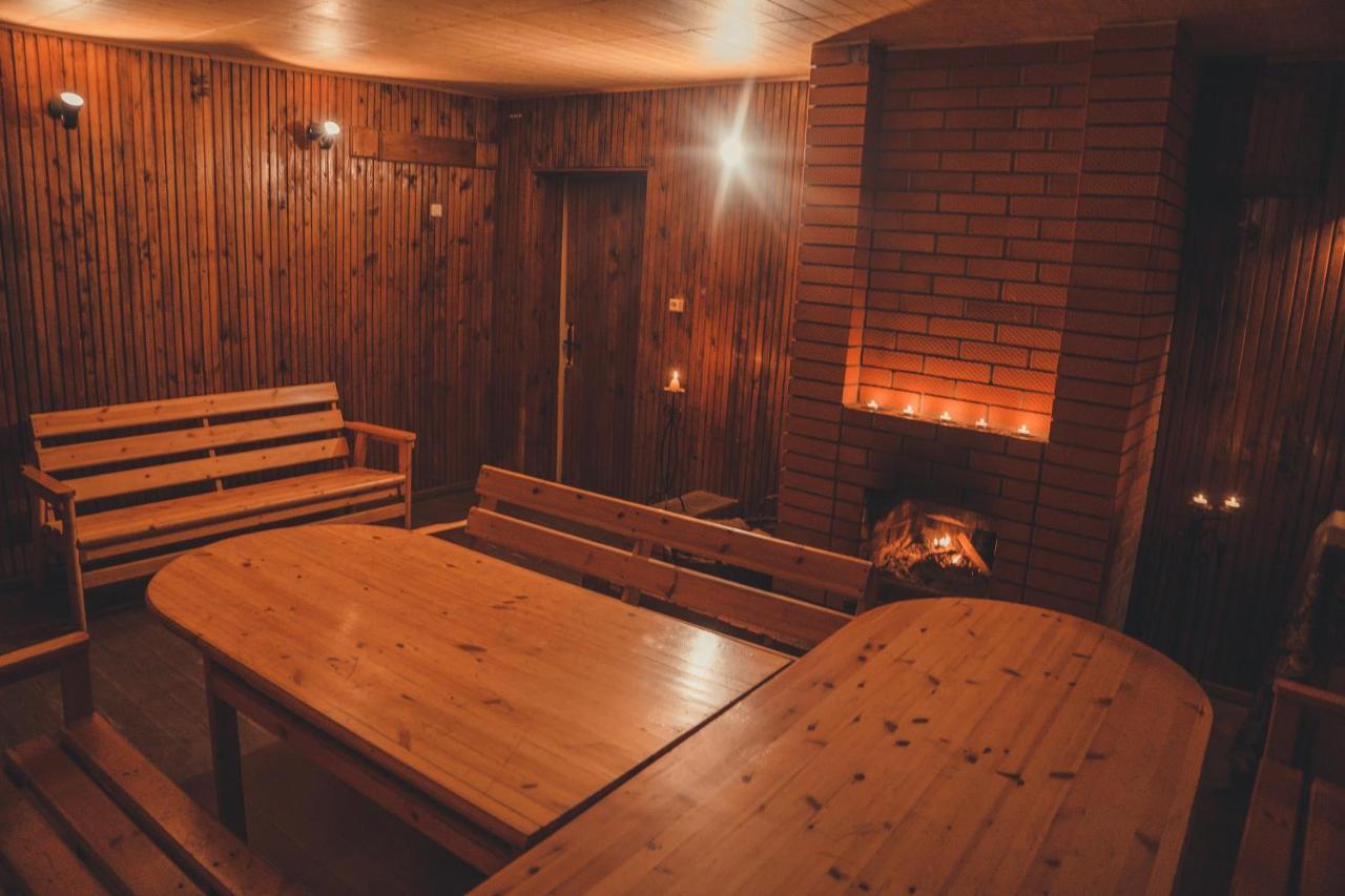 Hotell Paeaesuke Jõhvi Екстериор снимка