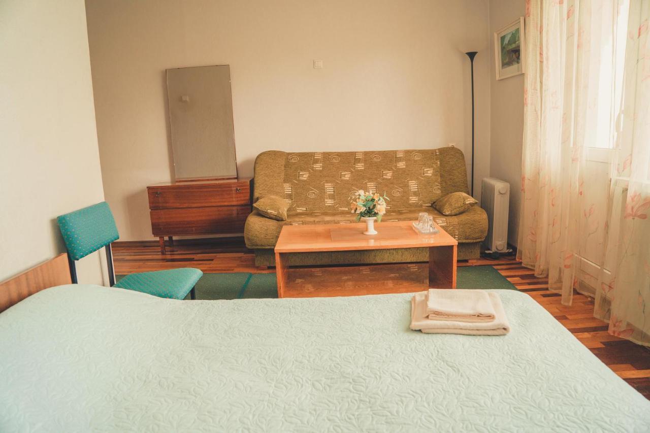 Hotell Paeaesuke Jõhvi Екстериор снимка
