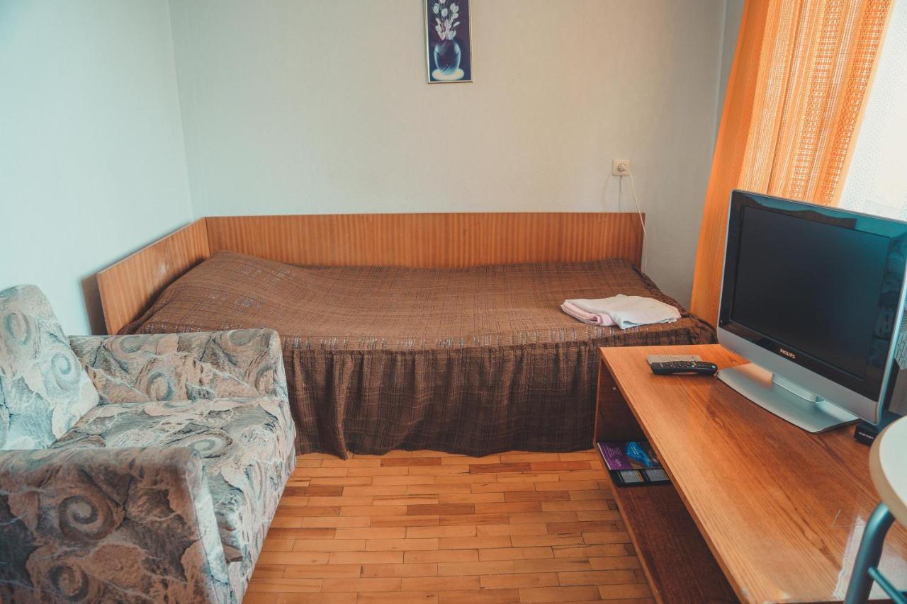 Hotell Paeaesuke Jõhvi Екстериор снимка